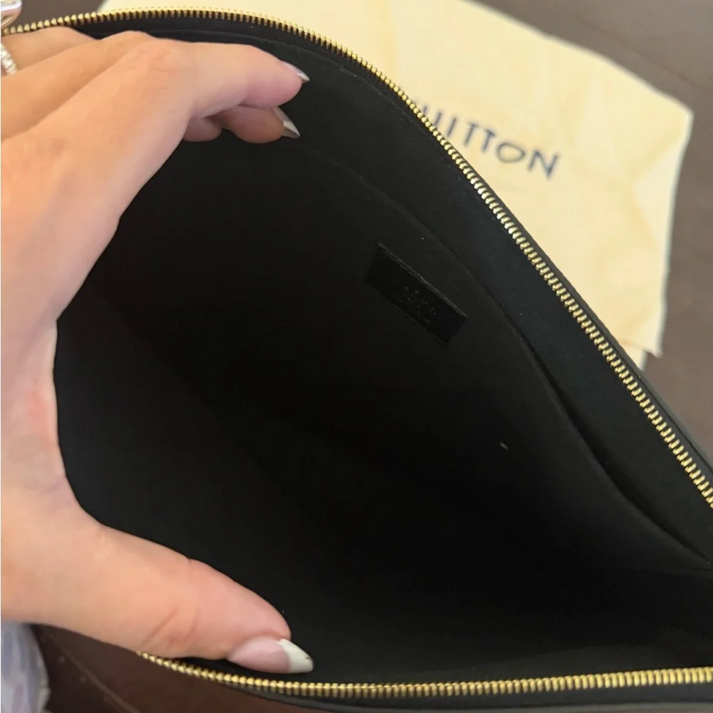 Louis Vuitton Daily Pouch Monogram Canvas Zip Pouch